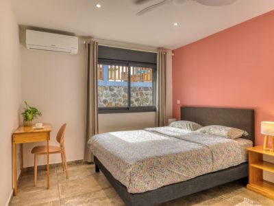 Seconde chambre lumineuse et confortable