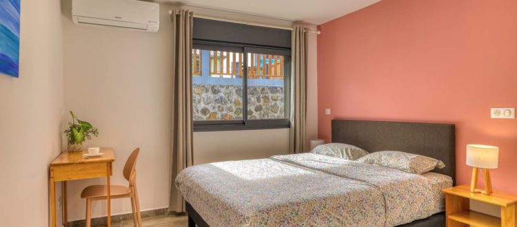 Seconde chambre lumineuse et confortable